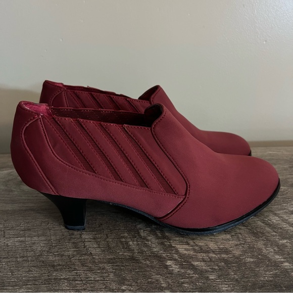 AJ Valenci Reddish Ankle Booties Shoes 2” Heels Women’s Size 7 W - Picture 2 of 11